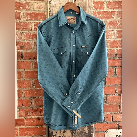 Rafter C Pearl Snap Shirt - Picture 1 of 8